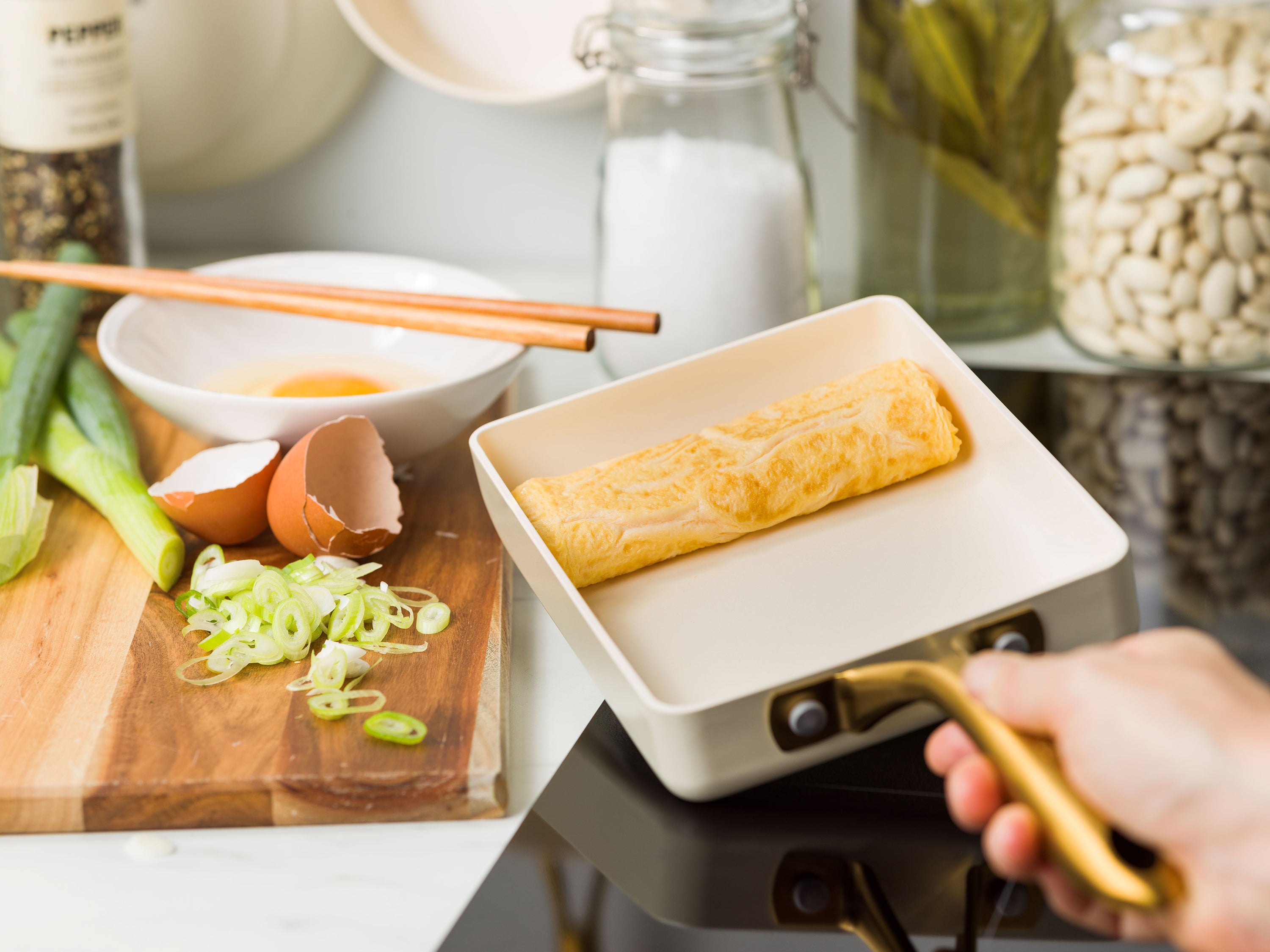 【新商品】ストゥディオ クリームホワイト エッグパン IH/ガス火対応