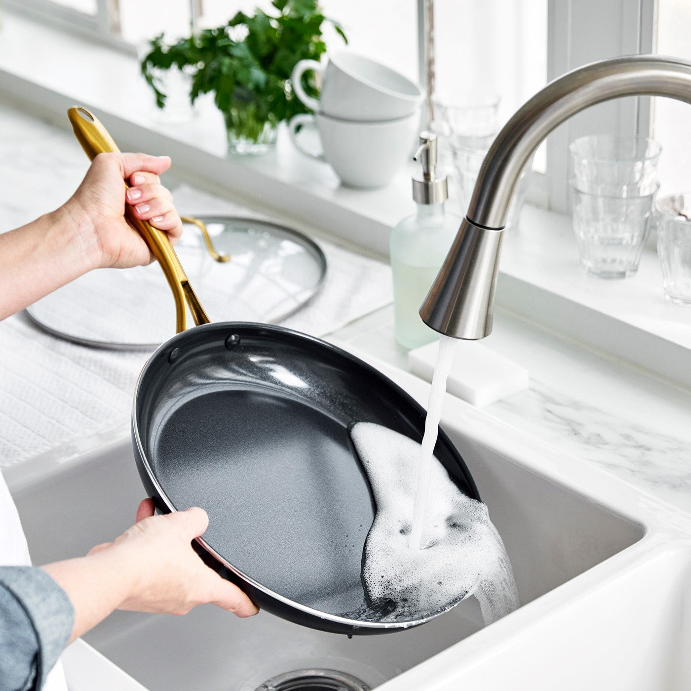 【ブラックフライデー対象】ストゥディオ フライパン 28cm IH/ガス火対応