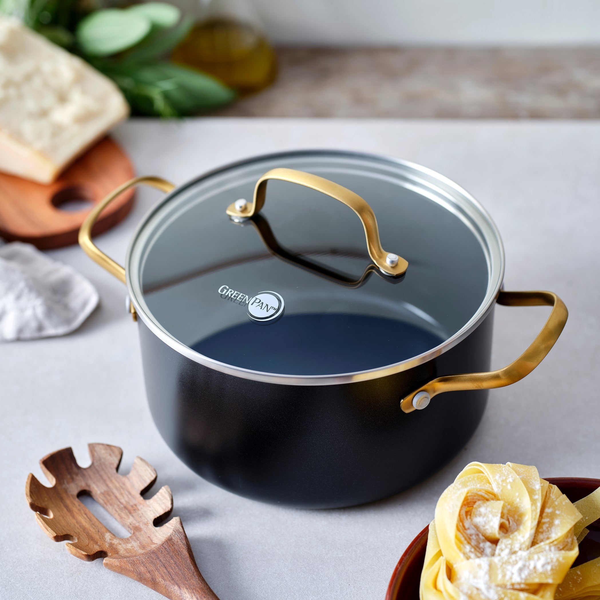 ストゥディオ キャセロール 20cmガラス蓋付 IH/ガス火対応