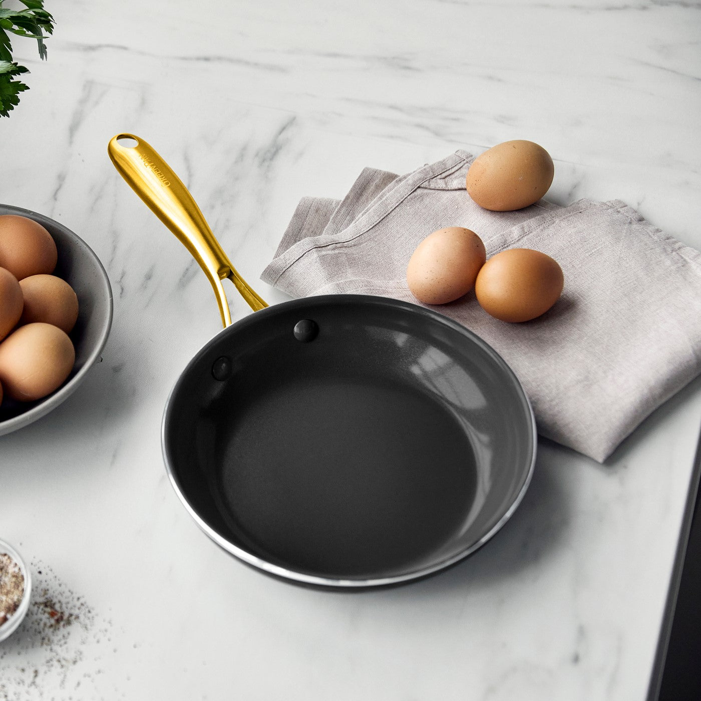 【ブラックフライデー対象】ストゥディオ フライパン 20cm IH/ガス火対応