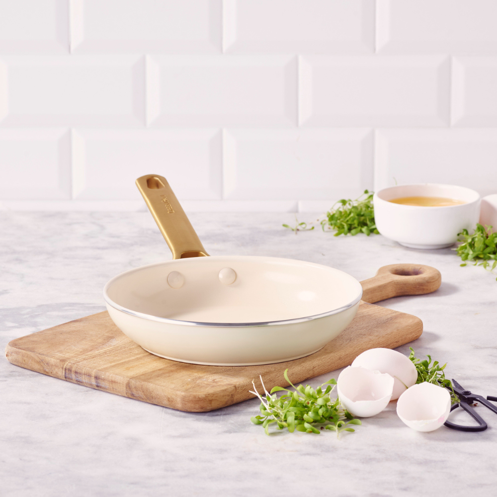 【在庫限り】パドヴァ(クリームホワイト)フライパン20cm IH/ガス火対応