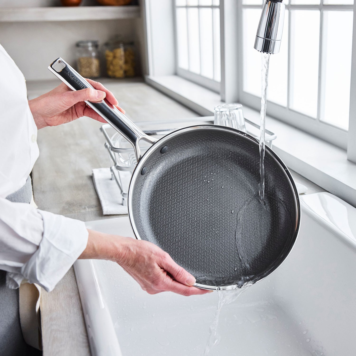 ※予約商品：12月中旬発送予定※【新商品】エーペックス フライパン　26cm