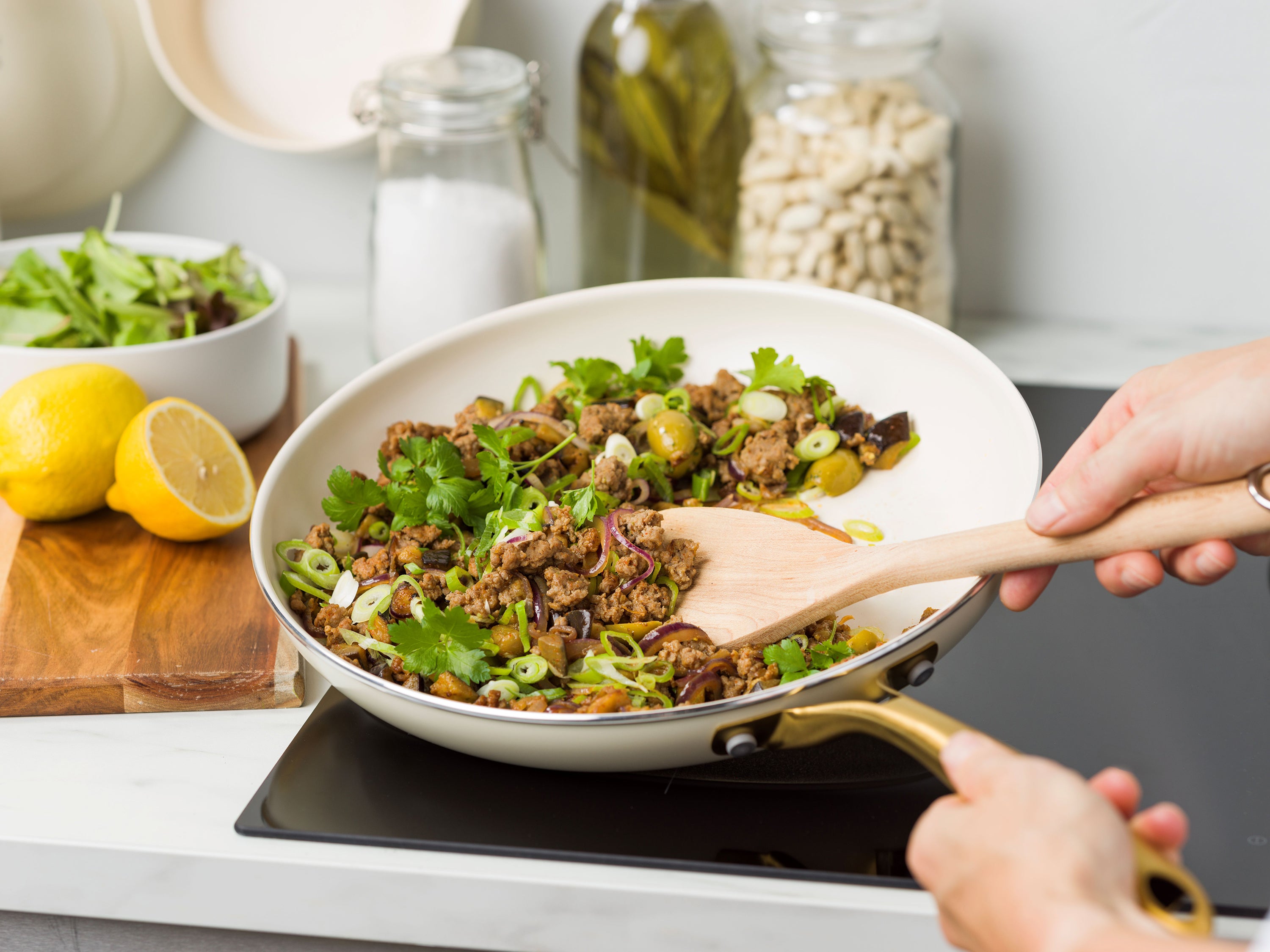 【新商品】ストゥディオ クリームホワイト フライパン  28cm　IH／ガス火対応