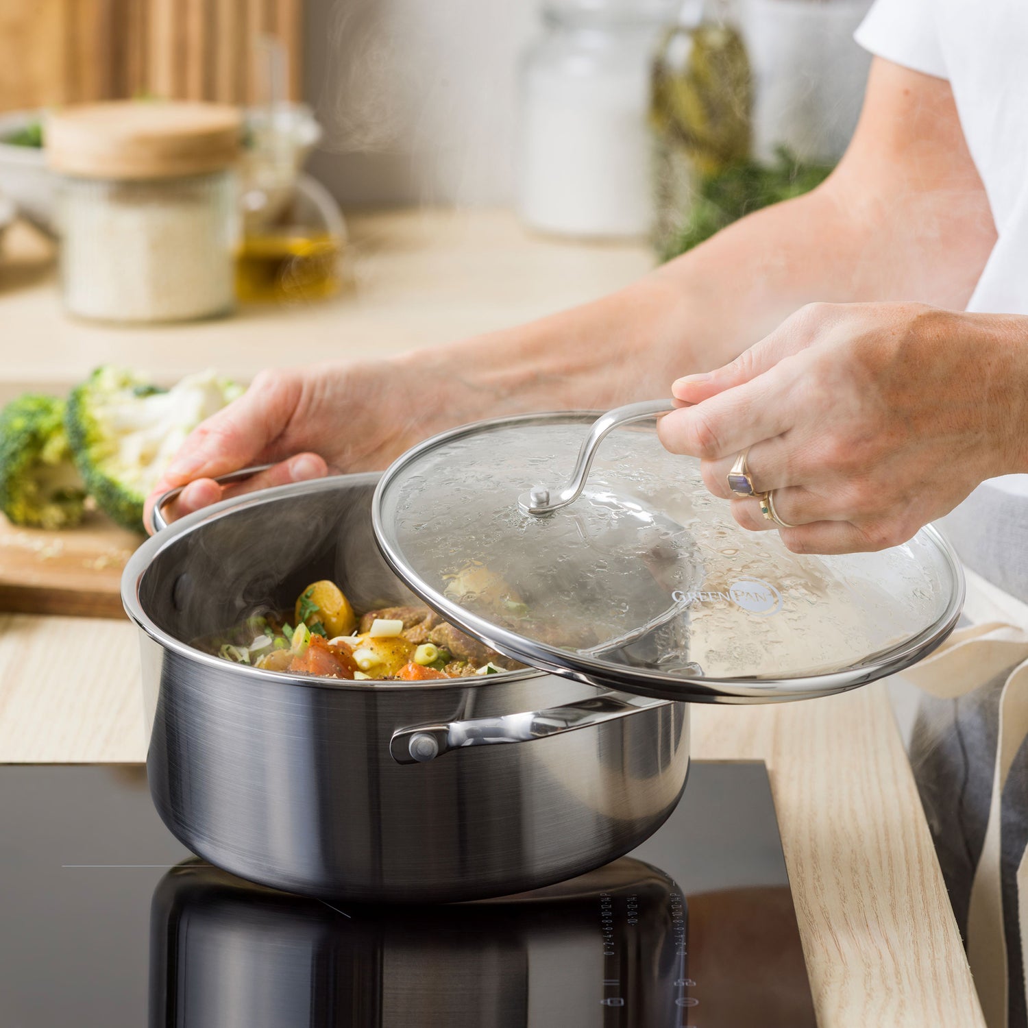 ※予約商品：12月中旬発送予定※【新商品】エーペックス キャセロール　20cm　ガラス蓋付き